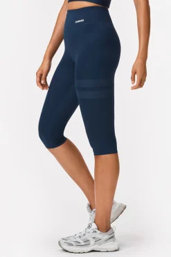 Signature Capri Tights