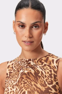 Sleek Crop Top