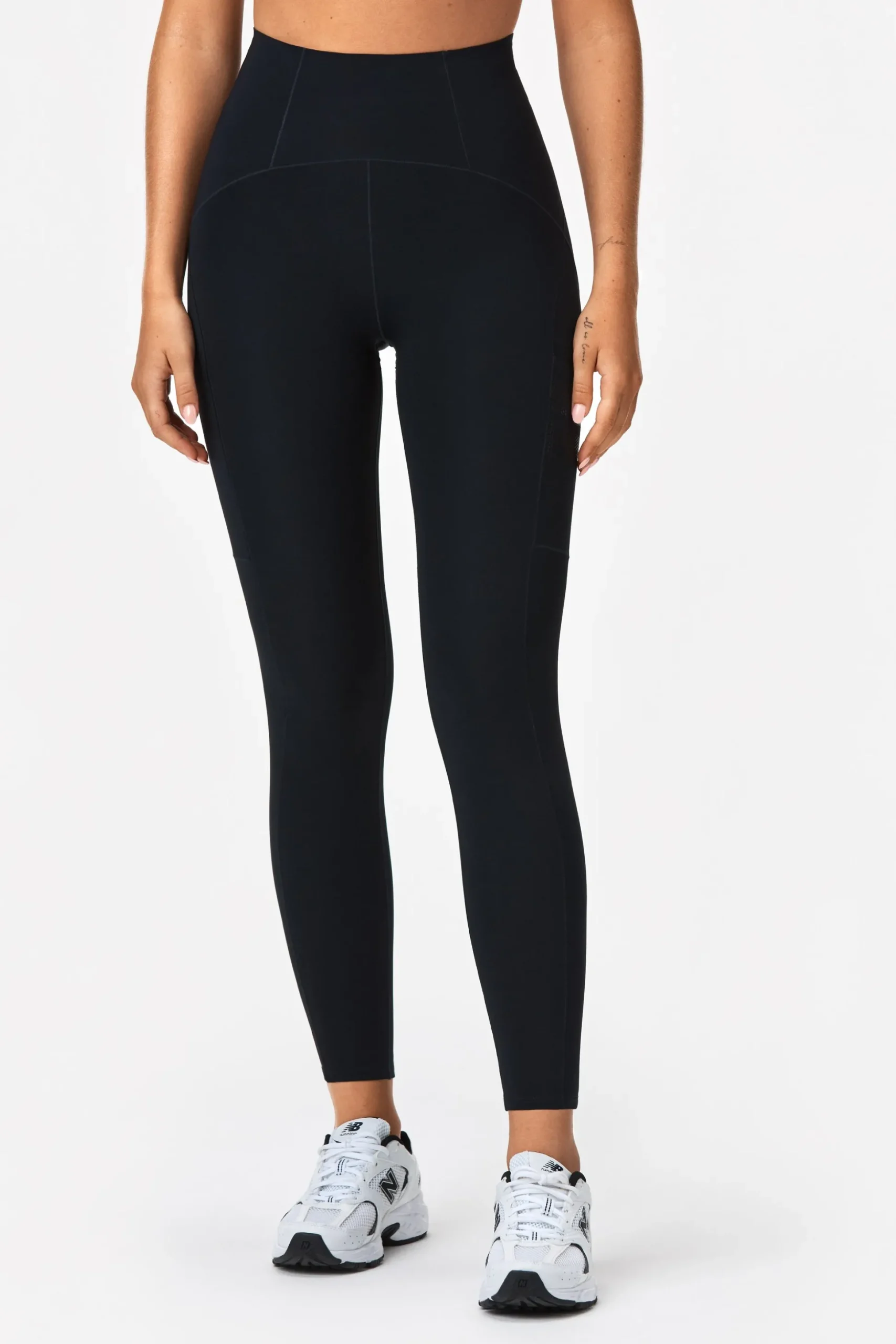Sleek Pocket Tights