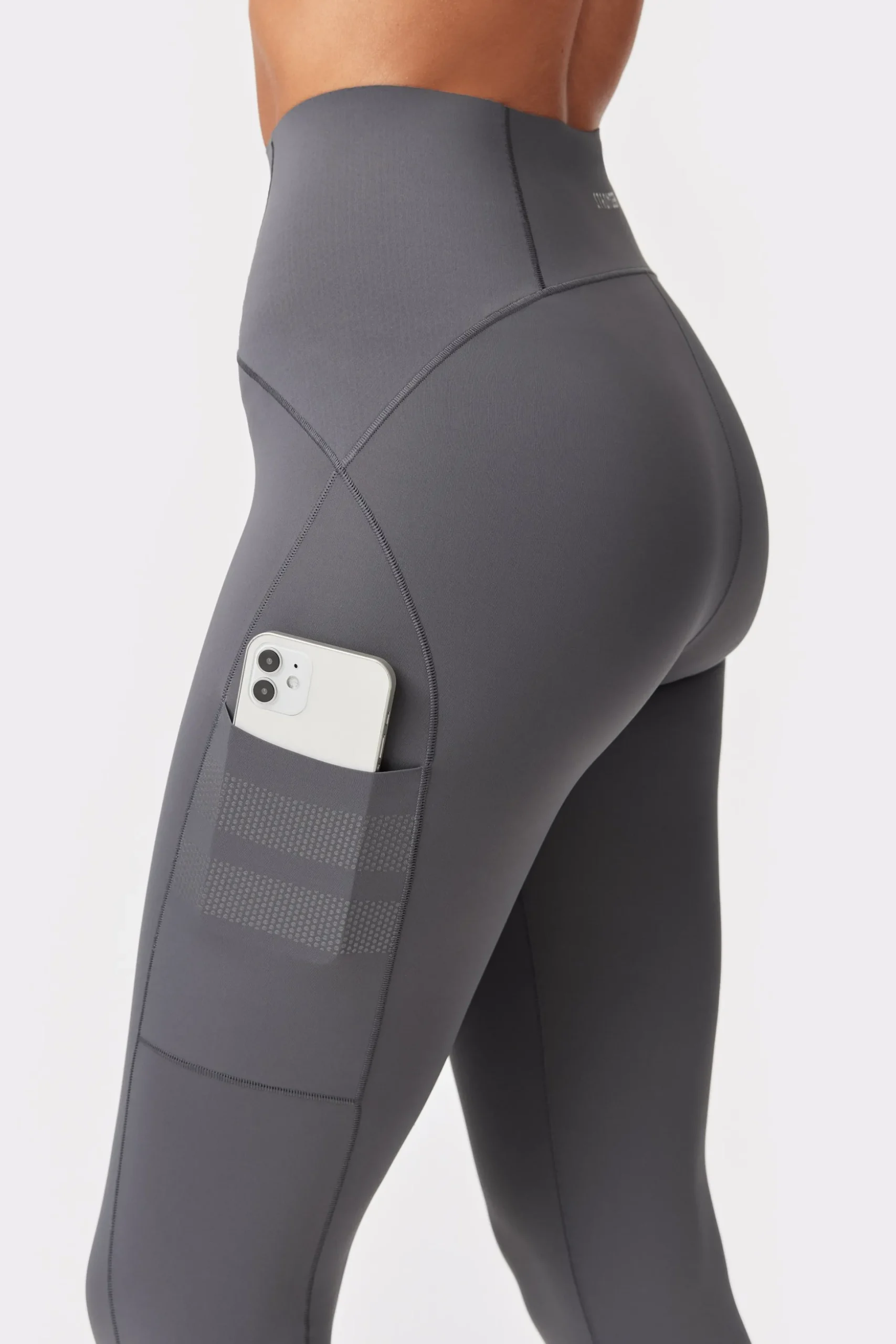 Sleek Pocket Tights